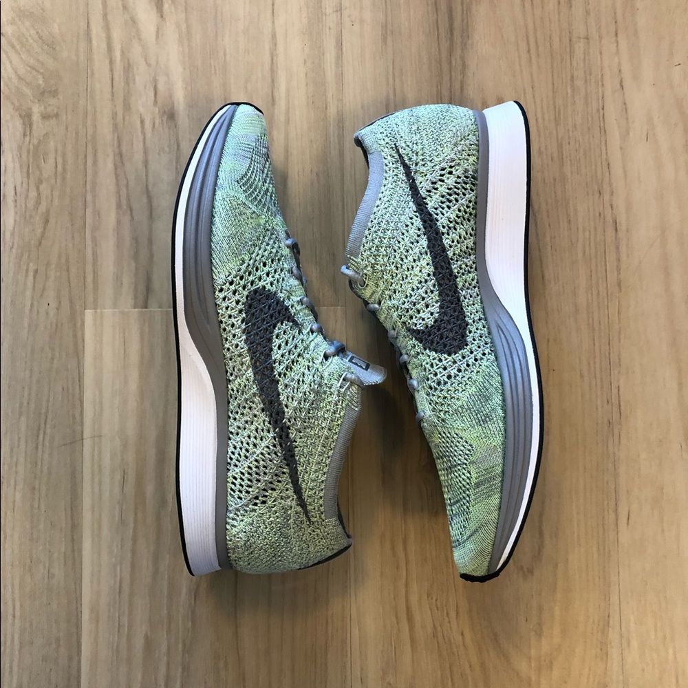Nike Flyknit Racer Pistachio